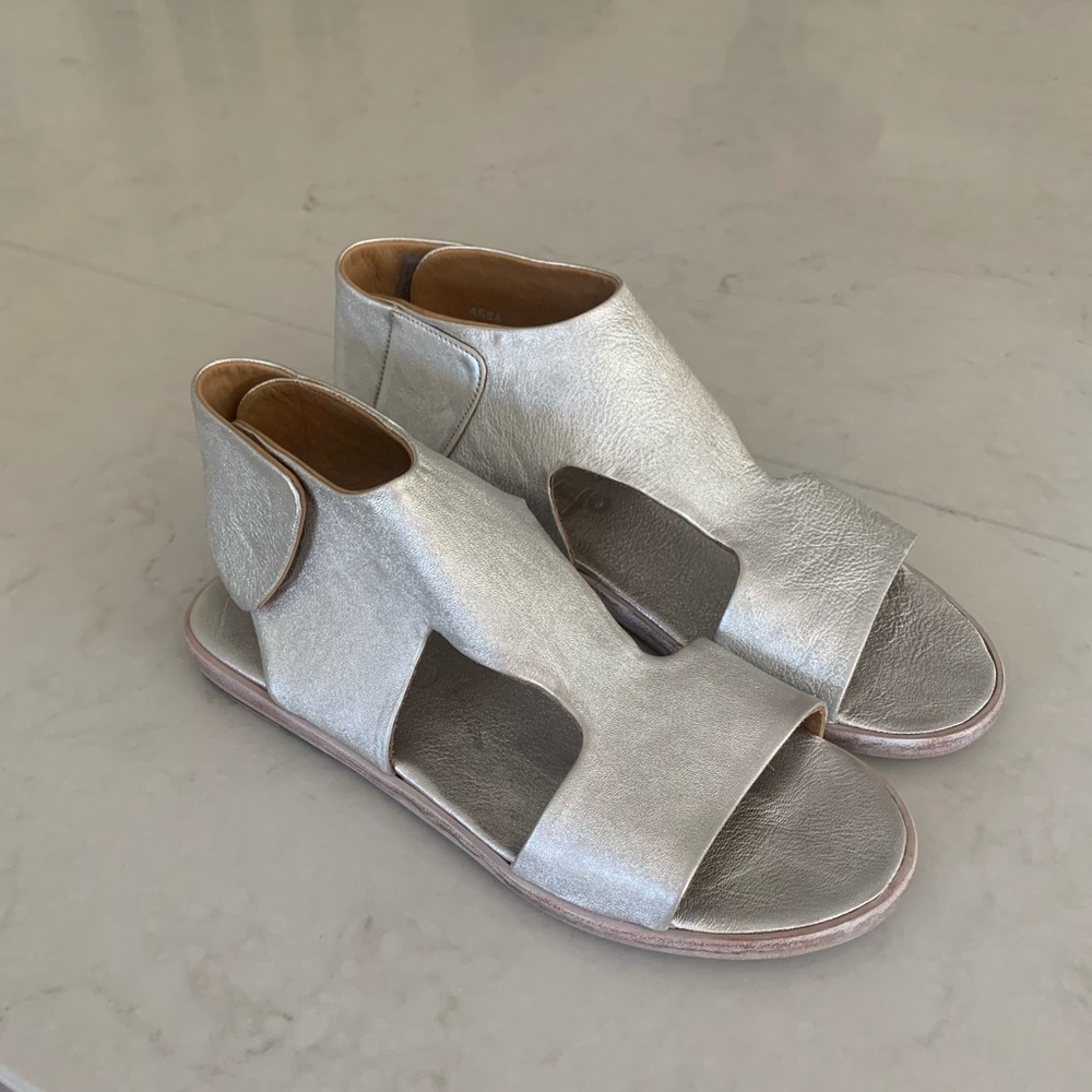 P. Monjo Sandals